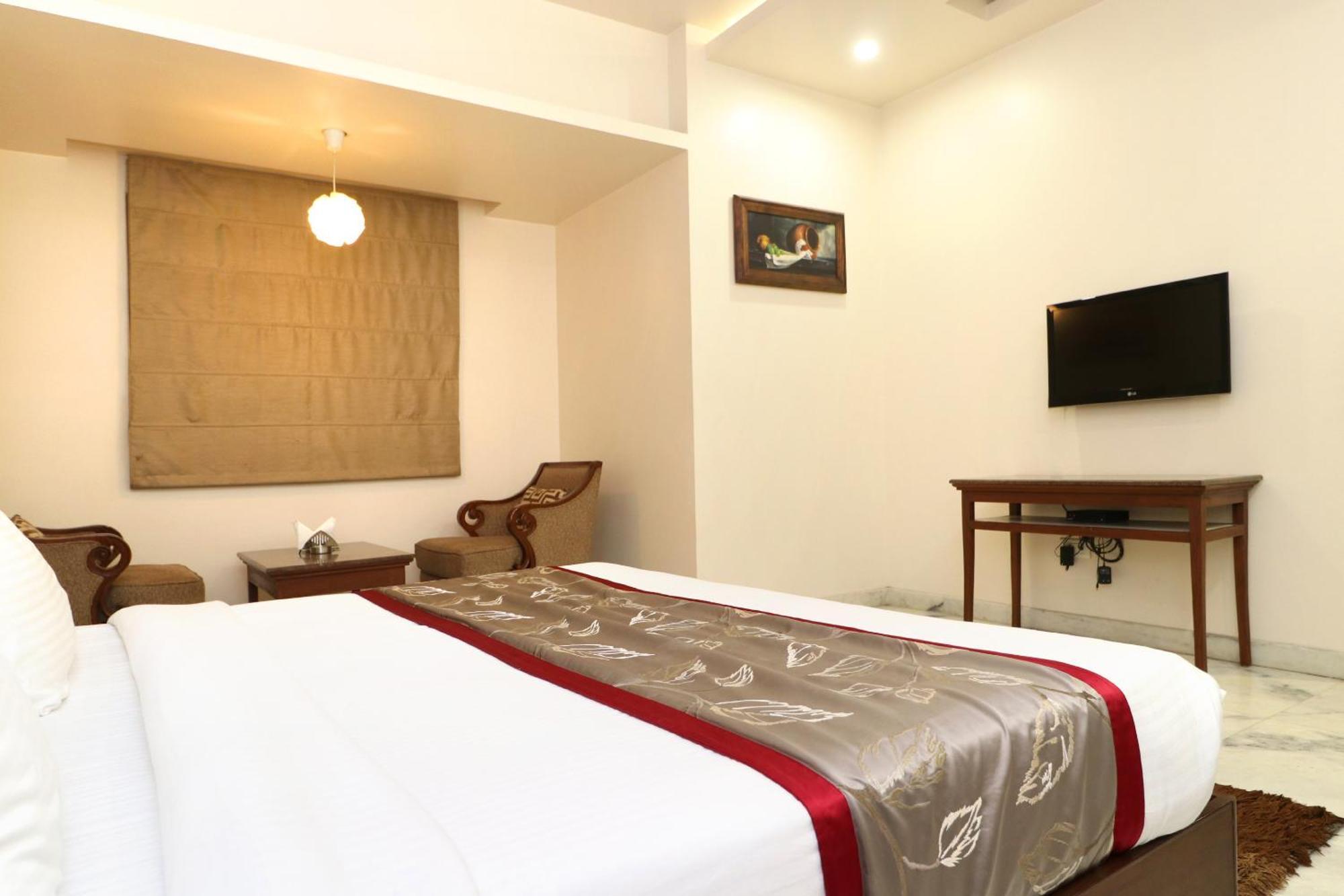 Hotel Leela Grande Karnal Luaran gambar