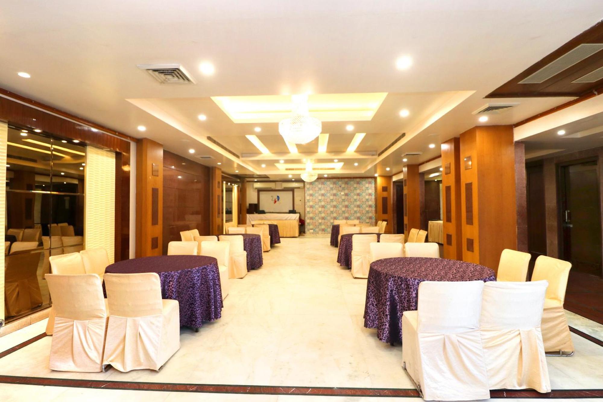 Hotel Leela Grande Karnal Luaran gambar