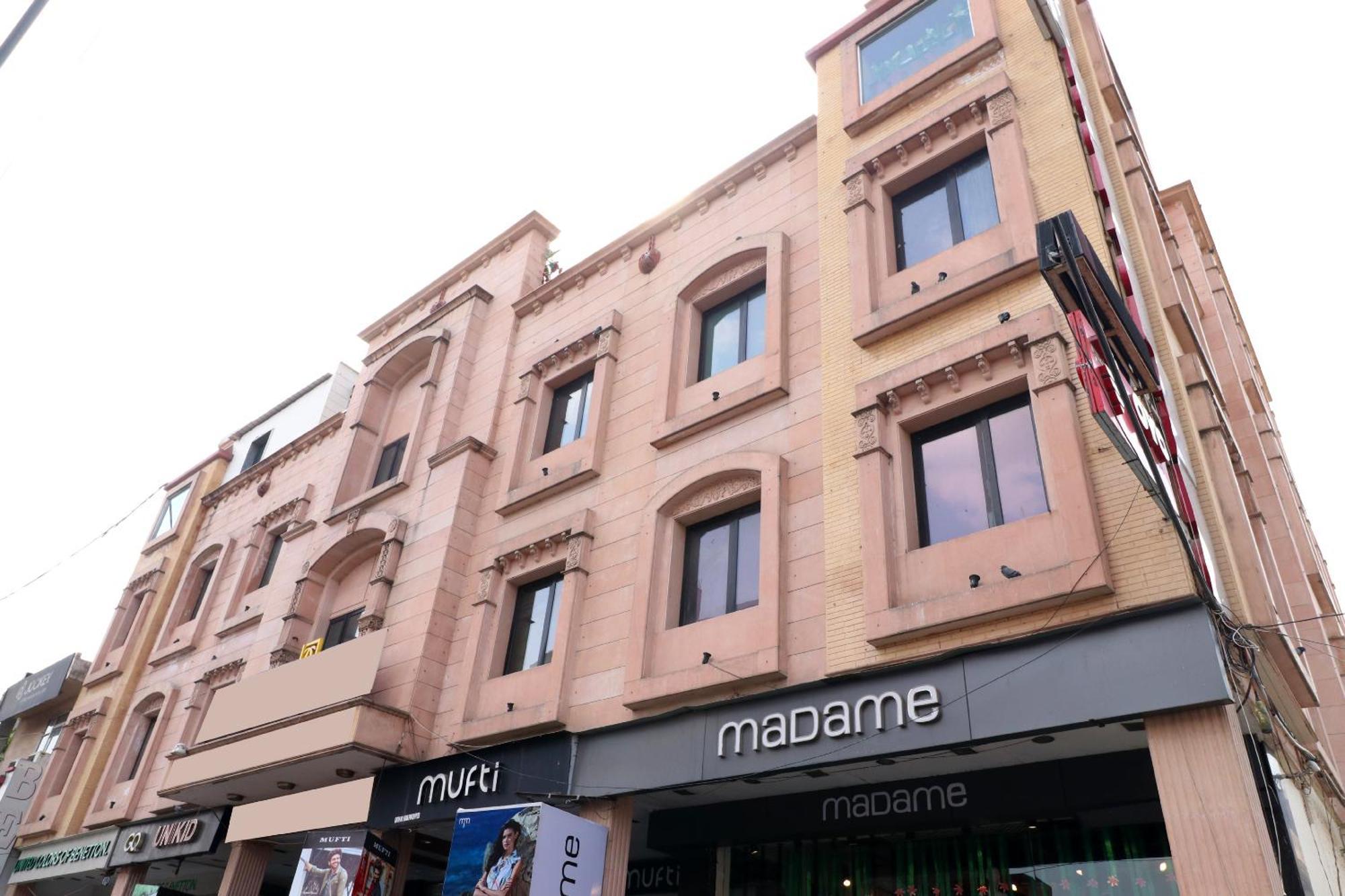 Hotel Leela Grande Karnal Luaran gambar