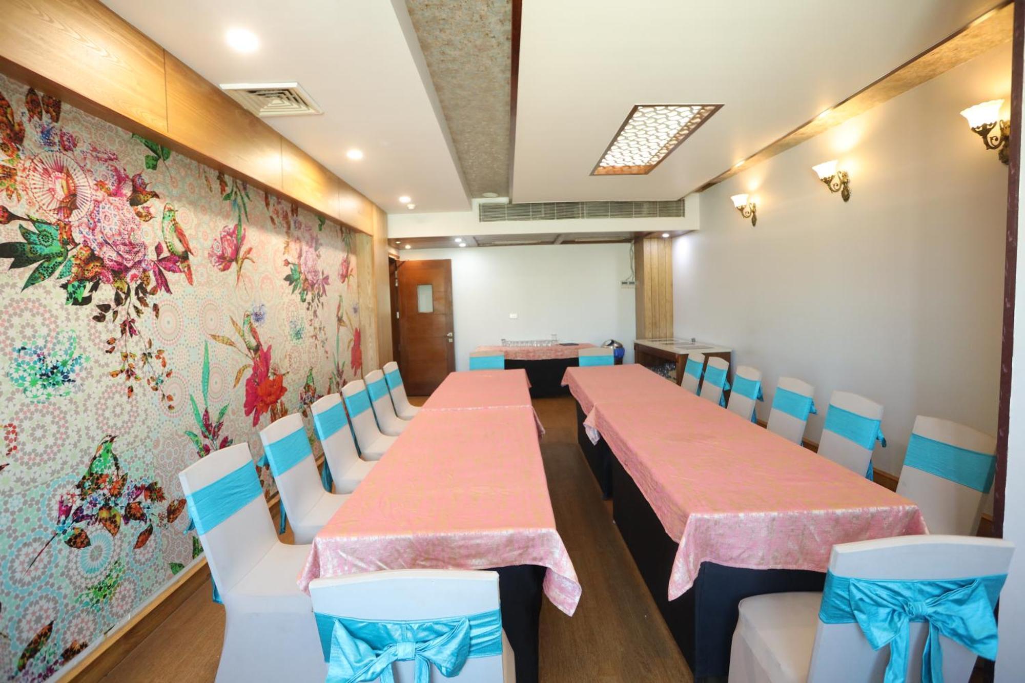 Hotel Leela Grande Karnal Luaran gambar