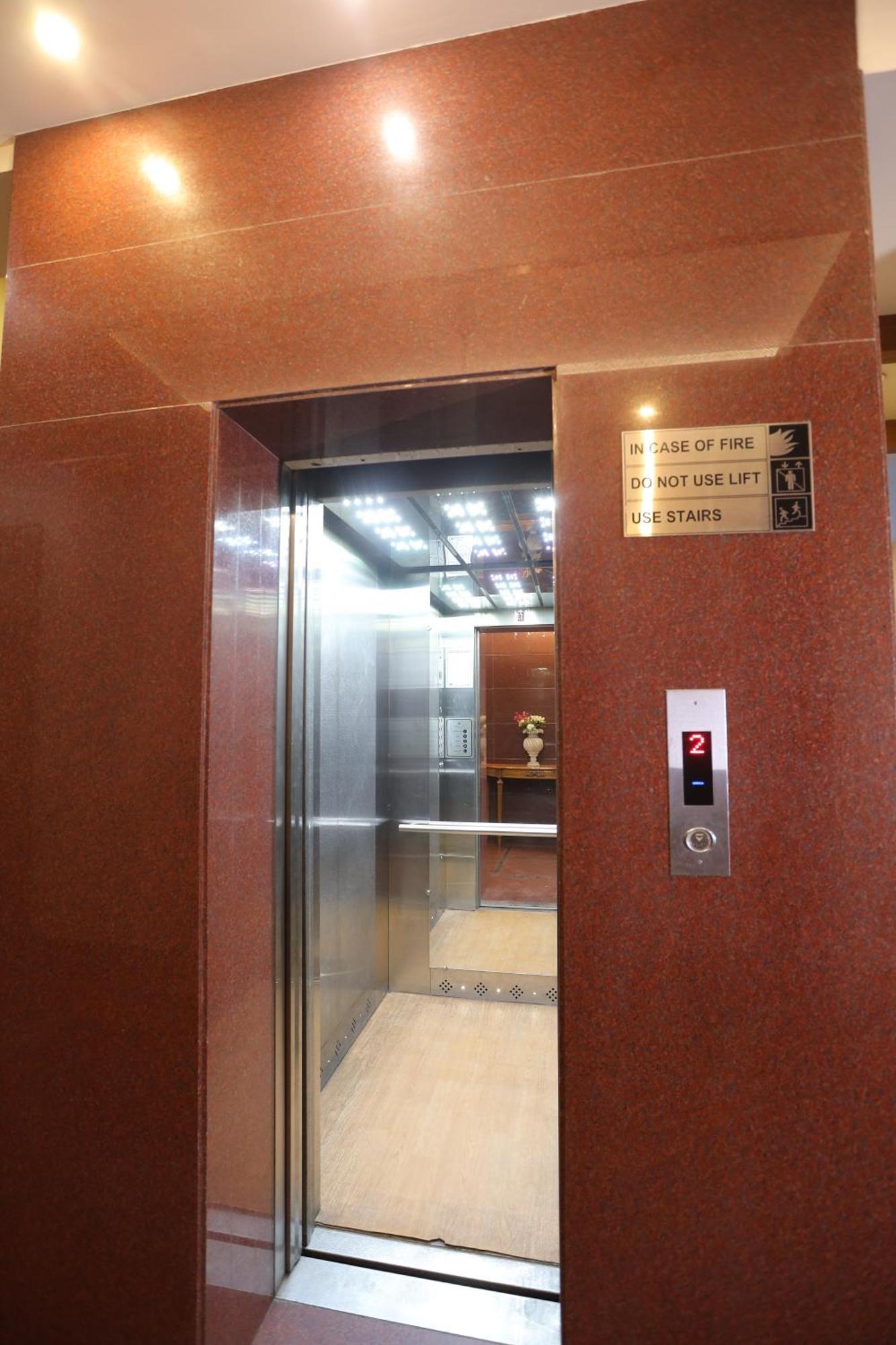 Hotel Leela Grande Karnal Luaran gambar